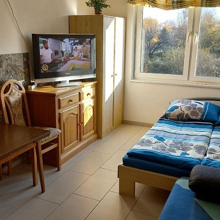 Pokoje Goscinne Dw Antom Dźwirzyno Extérieur photo